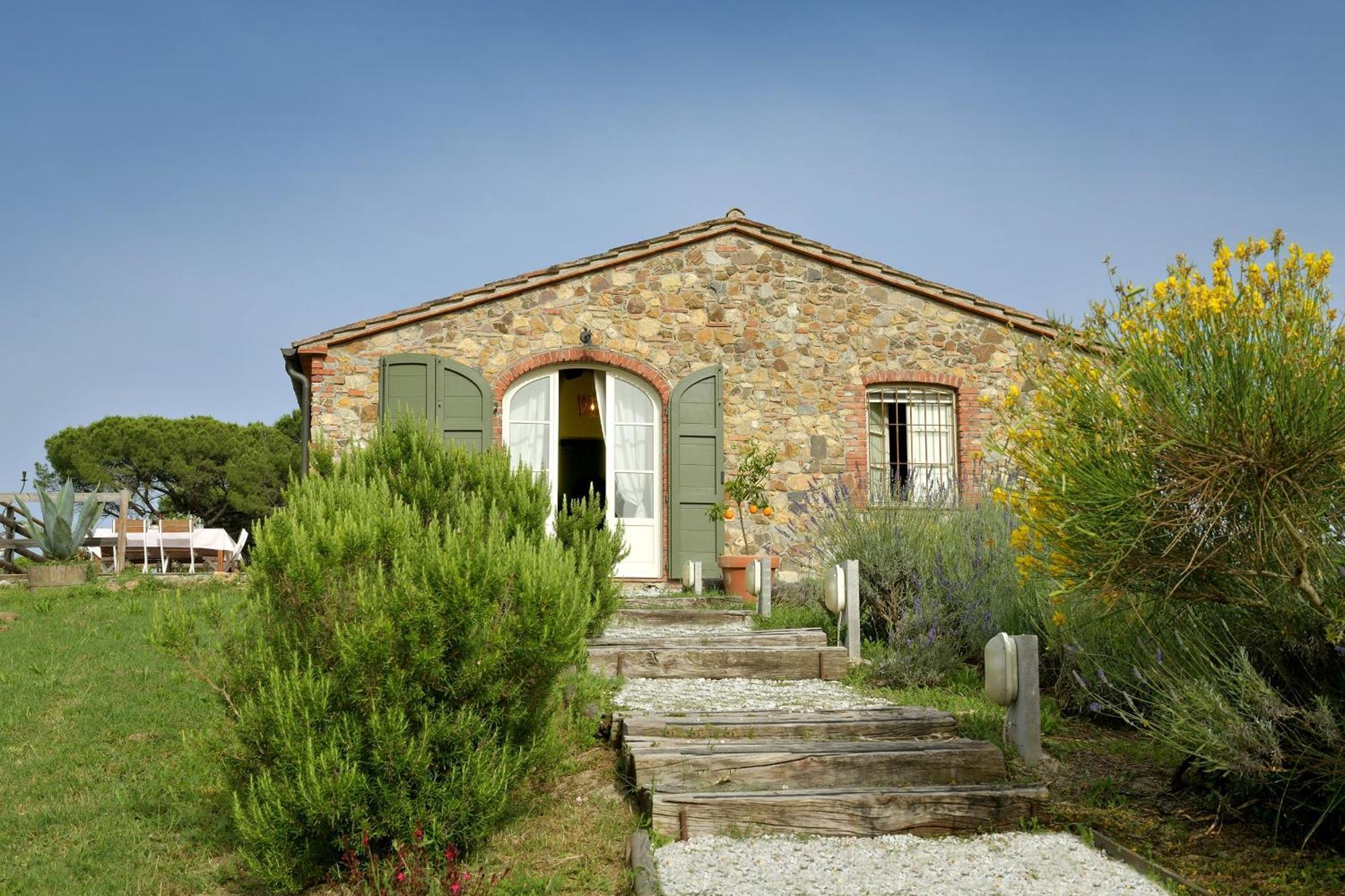 Locanda Le Giunche Guardistallo Exterior photo